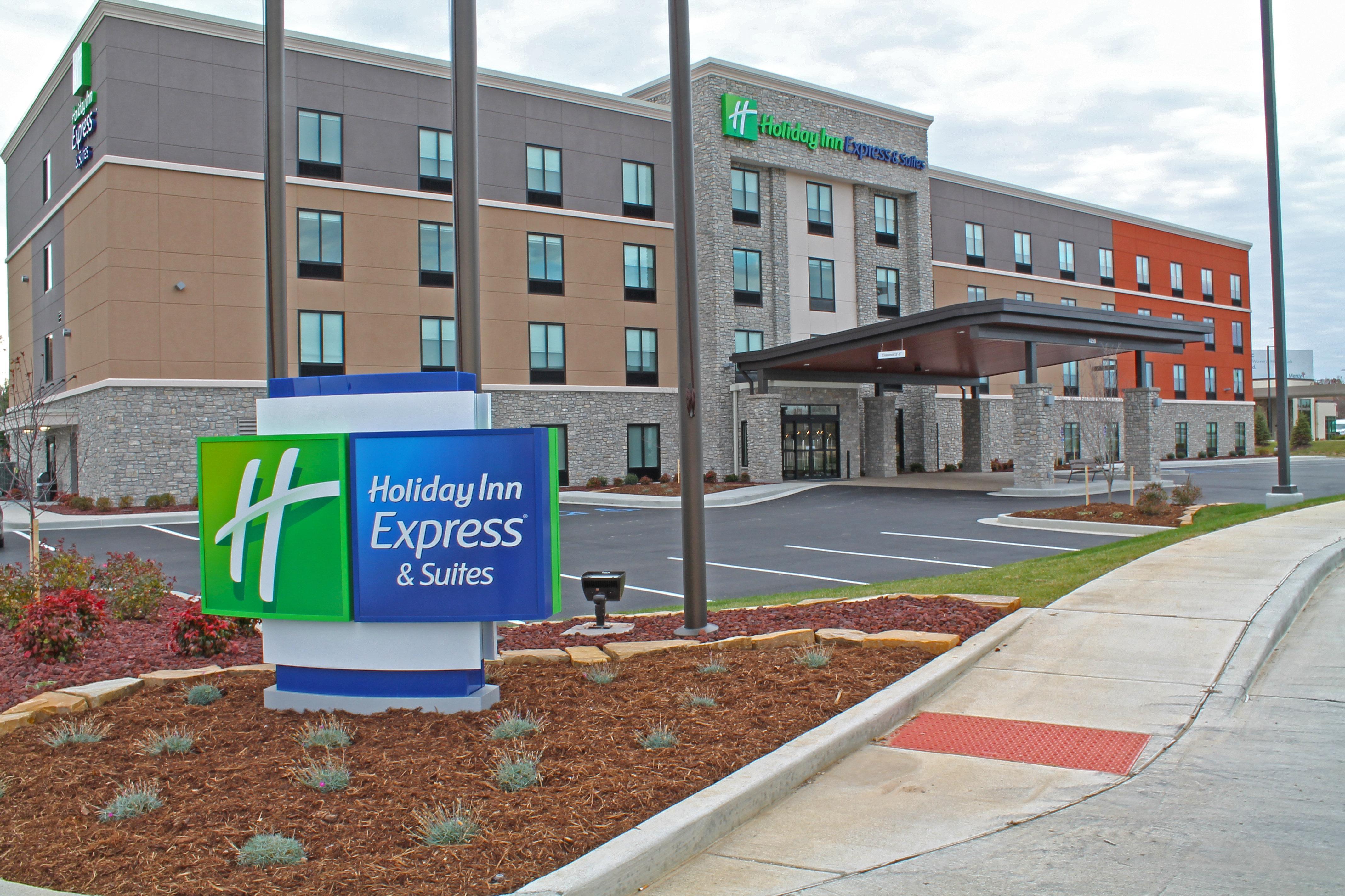 Holiday Inn Express & Suites - St. Louis South - I-55, An Ihg Hotel Mehlville Exterior photo